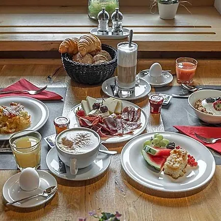 Val Saraina Otel *
